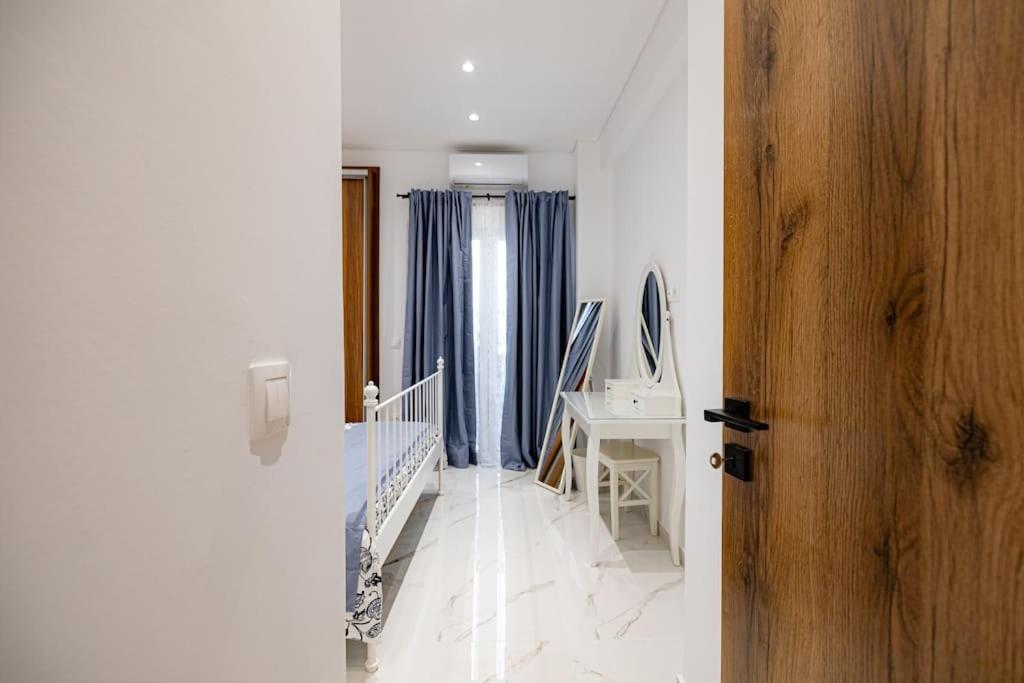 Spacious And Modern Flat At Koukaki, Near Acropolis Atenas Exterior foto